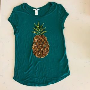 H&M women’s emerald green sequins top
